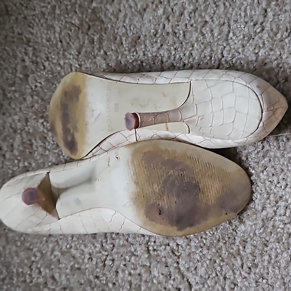 5 1/2 cream peep toe heels Enzo Angiolini - Picture 5 of 6